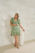 Load image into Gallery viewer, plus size clothing, curvy girl, plus size, plus size fashion, dresses, plus size dresses