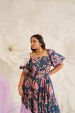 Load image into Gallery viewer, corset dress, plus size dresses, curvy girl, plus size, plus size fashion, dresses, printed dress
