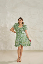 Load image into Gallery viewer, plus size clothing, curvy girl, plus size, plus size fashion, dresses, plus size dresses
