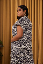 Load image into Gallery viewer, Ebba Cap Sleeves Blazer Co-ord
